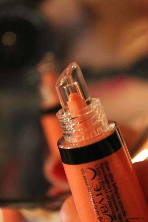 Блеск для губ Л'Этуаль SEXY gloss Ultra brillance sensuelle - фото