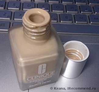 Тональный крем CLINIQUE  Superbalanced Makeup - фото