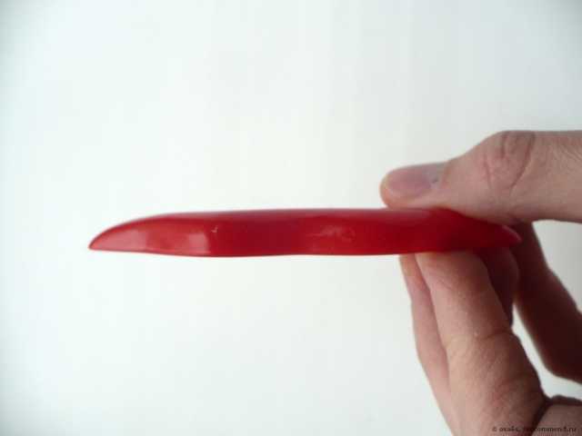 Пресс для тюбика зубной пасты Tinydeal 2 x Sexy Lip Design Versatile Tube Squeezer Toothpaste Dispenser - фото