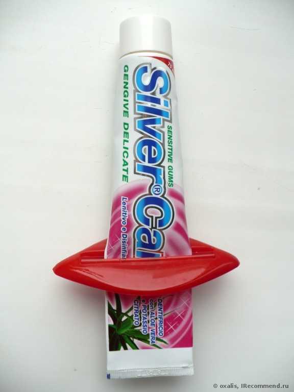 Пресс для тюбика зубной пасты Tinydeal 2 x Sexy Lip Design Versatile Tube Squeezer Toothpaste Dispenser - фото