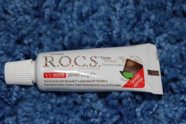 Зубная паста R.O.C.S. Отбеливающая "Белый стих" - фото