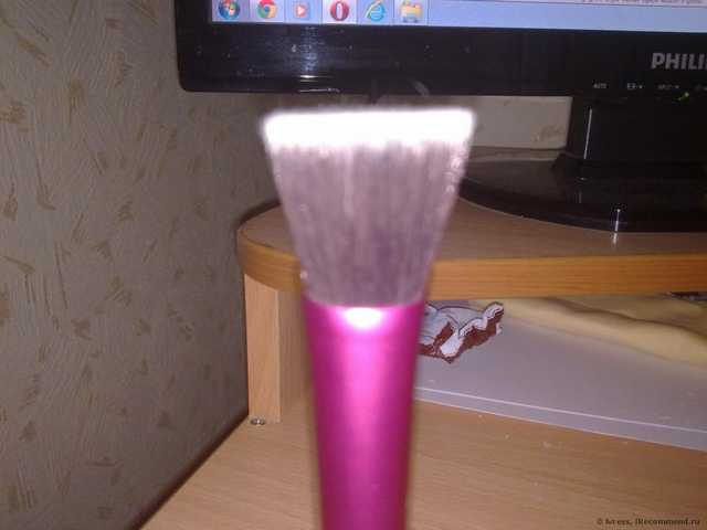 Кисть для пудры Buyincoins Pro Concealer Dense Powder Blush Foundation Brush Cosmetic Makeup Tool 01 - фото