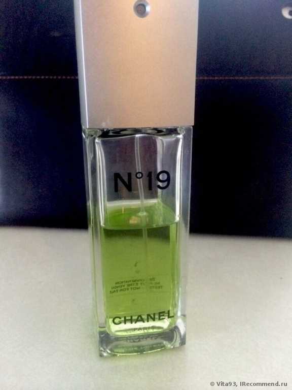 Chanel №19 - фото