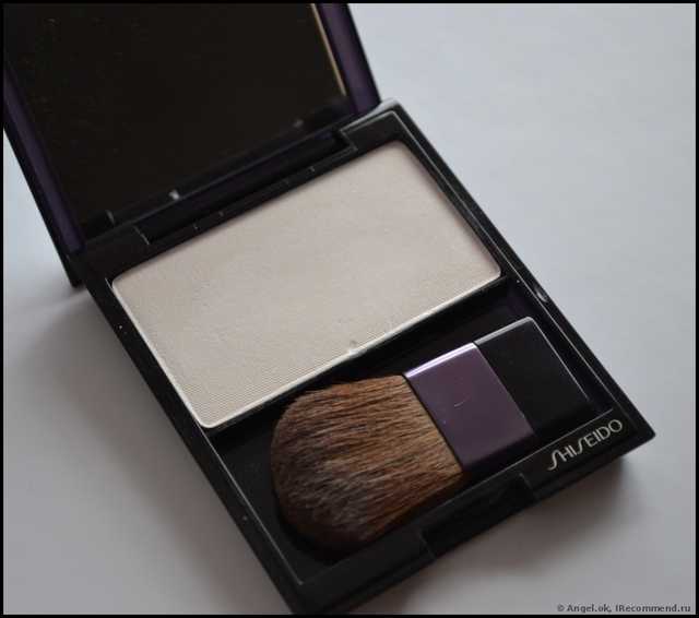 Румяна Shiseido Luminizing Satin Face Color (с шелковистой текстурой и эффектом сияния) - фото
