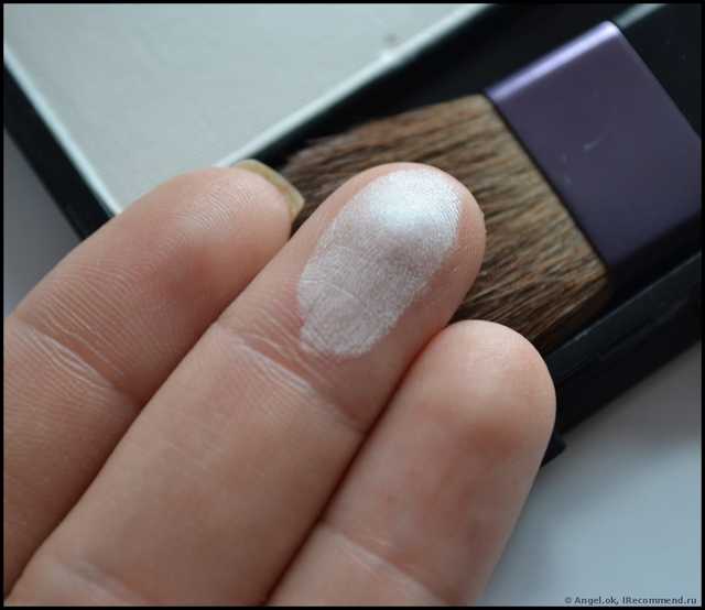 Румяна Shiseido Luminizing Satin Face Color (с шелковистой текстурой и эффектом сияния) - фото