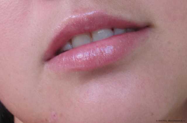Блеск для губ Oriflame Ягодный Соблазн power shine juicy lip gloss - фото