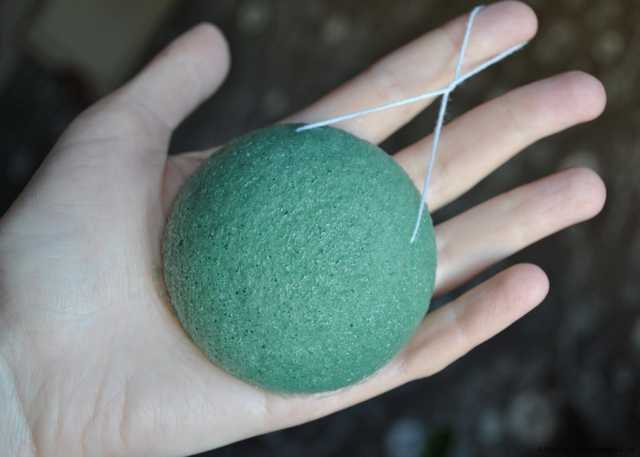 Спонж для лица Aliexpress   Natural Konjac Konnyaku Facial Puff Face Wash Cleansing Sponge Green - фото