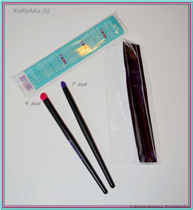 Кисть для теней Essence Smokey Eyes Brush - фото