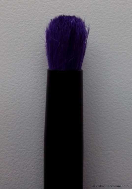 Кисть для теней Essence Smokey Eyes Brush - фото