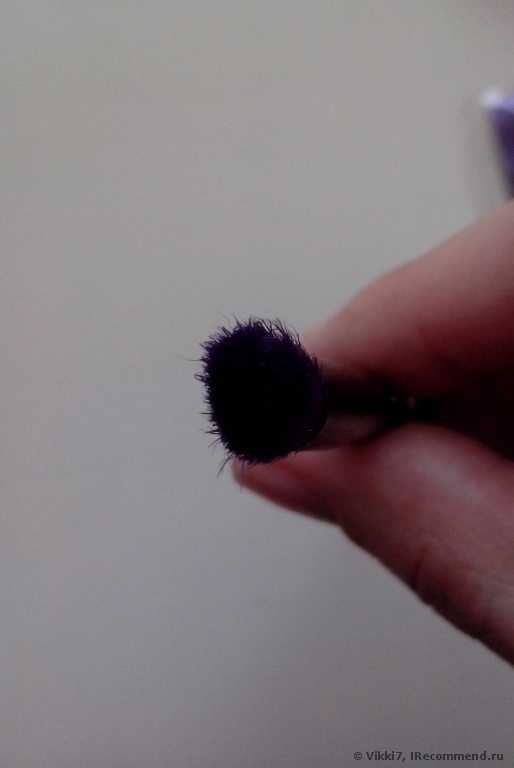 Кисть для теней Essence Smokey Eyes Brush - фото