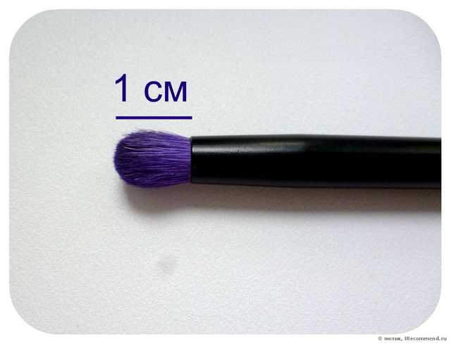 Кисть для теней Essence Smokey Eyes Brush - фото