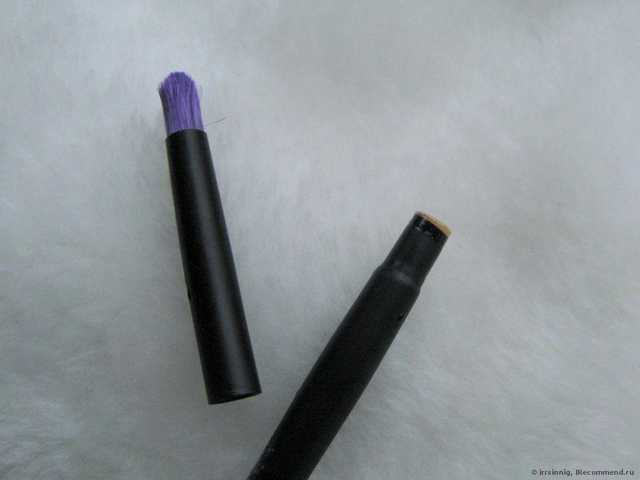 Кисть для теней Essence Smokey Eyes Brush - фото