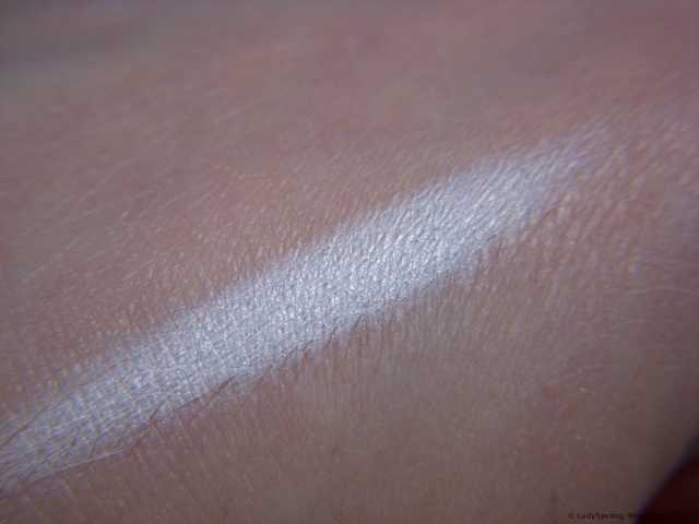 База под тени Nyx Eyeshadow Base - фото