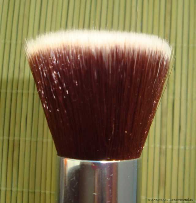 Кисть для пудры Everyday Minerals Flat Top Brush - фото