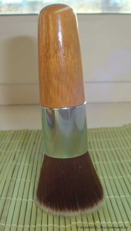 Кисть для пудры Everyday Minerals Flat Top Brush - фото