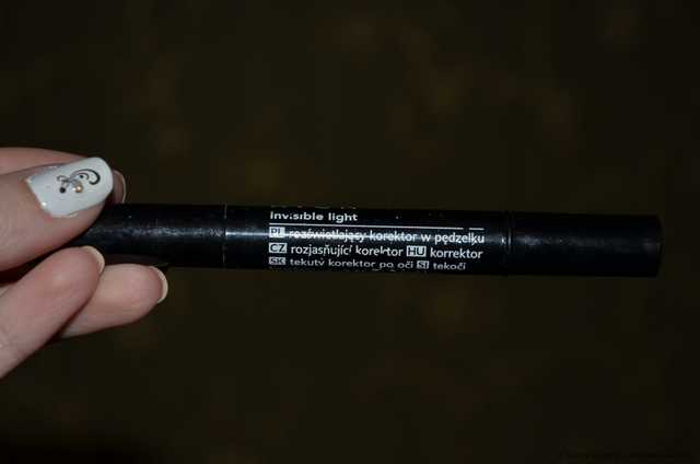 Консилер Avon Маскирующее средство Внутреннее сияние - фото