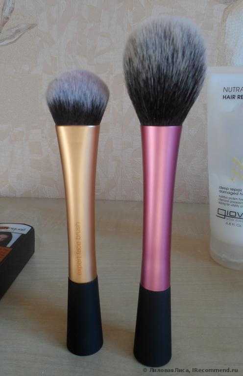 Кисть для нанесения тональной основы Real Techniques by Samantha Chapman Your Base/Flawless, Expert Face Brush - фото