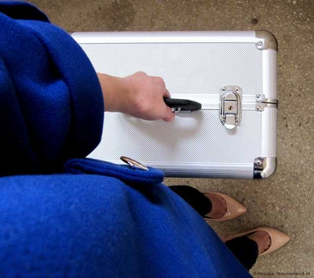 Металлический кейс для хранения средств макияжа Л'Этуаль TRAIN CASE XL - фото