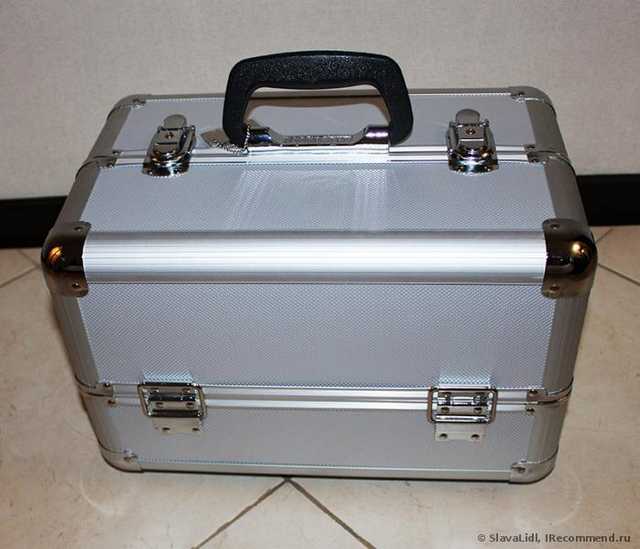 Металлический кейс для хранения средств макияжа Л'Этуаль TRAIN CASE XL - фото