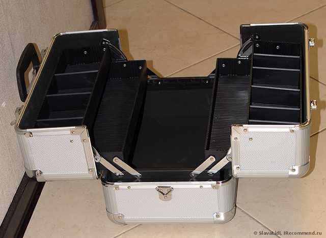 Металлический кейс для хранения средств макияжа Л'Этуаль TRAIN CASE XL - фото