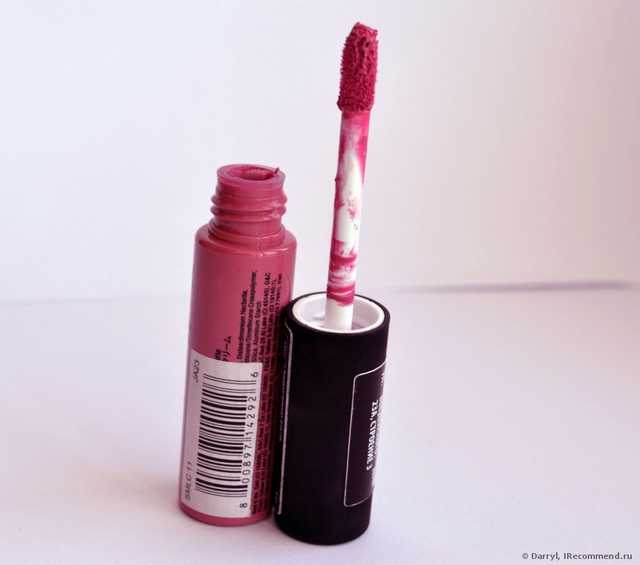 Помада - блеск для губ (кремовая помада) Nyx  Soft Matte Lip Cream - фото