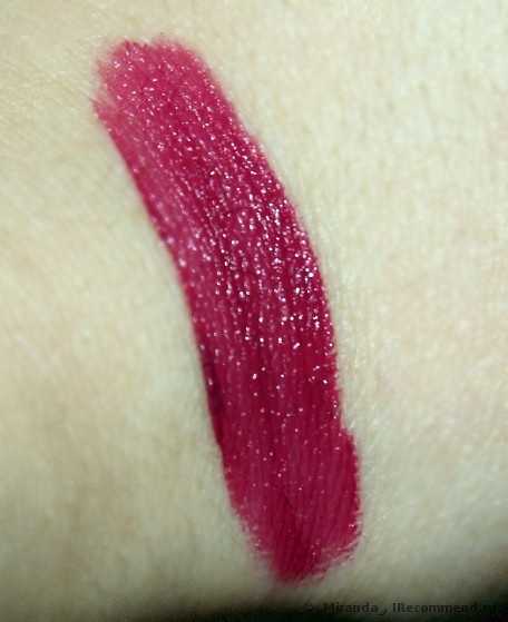 Помада - блеск для губ (кремовая помада) Nyx  Soft Matte Lip Cream - фото