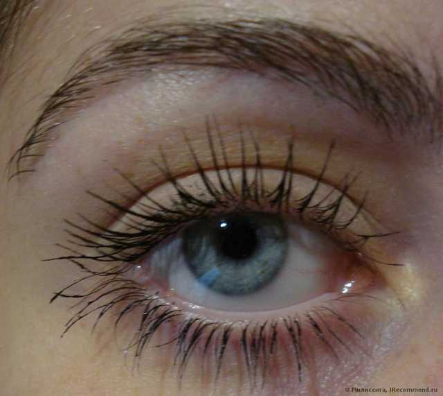 Тушь для ресниц MAYBELLINE  Volum 'Express Big Eyes Mascara - фото