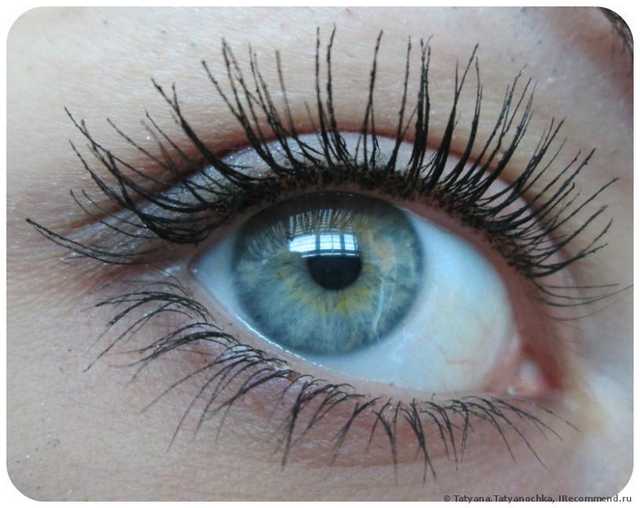 Тушь для ресниц MAYBELLINE  Volum 'Express Big Eyes Mascara - фото
