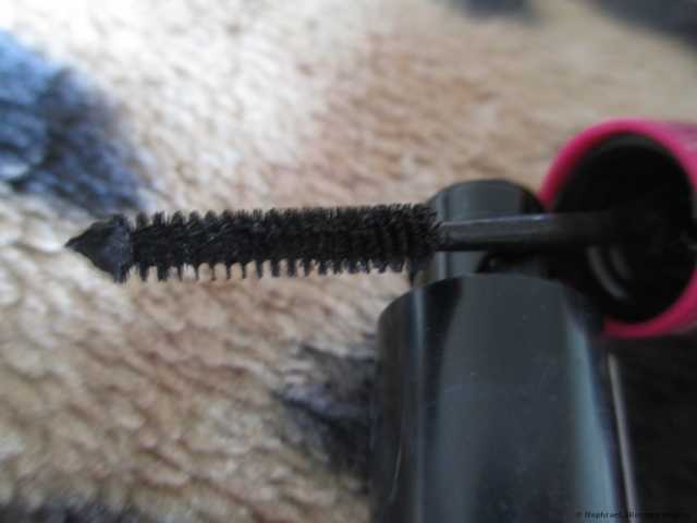 Тушь для ресниц MAYBELLINE  Volum 'Express Big Eyes Mascara - фото