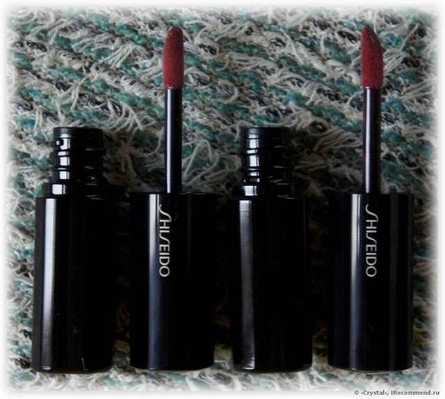 Shiseido Lacquer Rouge - RS 723 Hellebore (слева) и RD 529 Tango (справа)