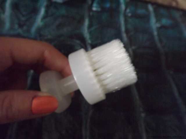 Щеточка для лица Oriflame Facial Brush - фото
