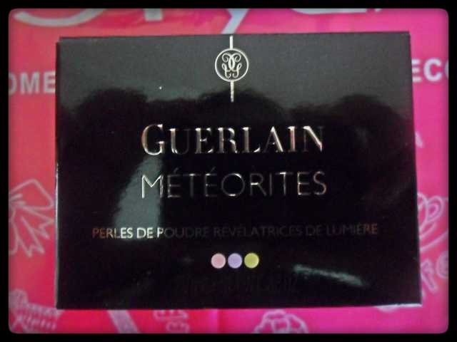 Пудра в шариках Guerlain Meteorites Perles Blossom - фото