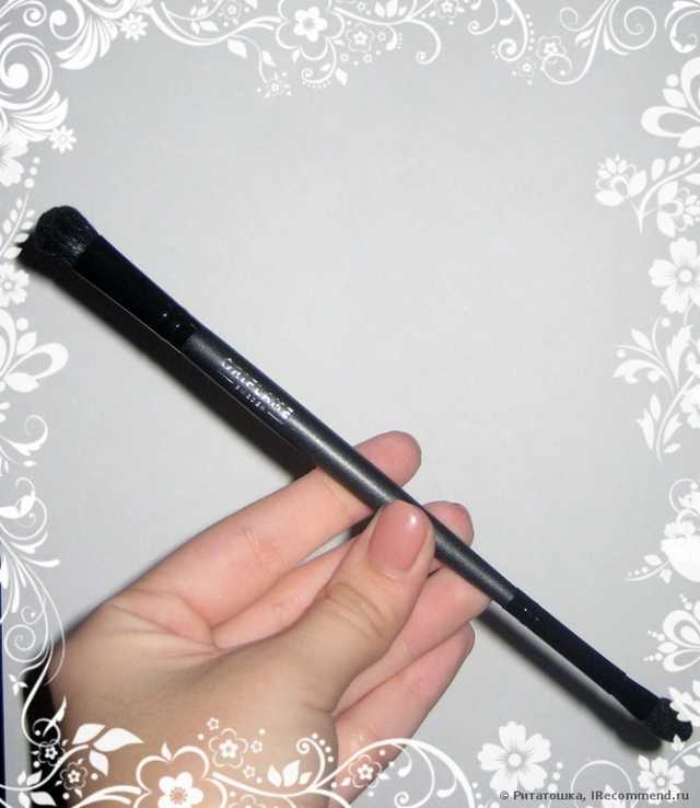 Двусторонняя кисть для теней Oriflame - фото