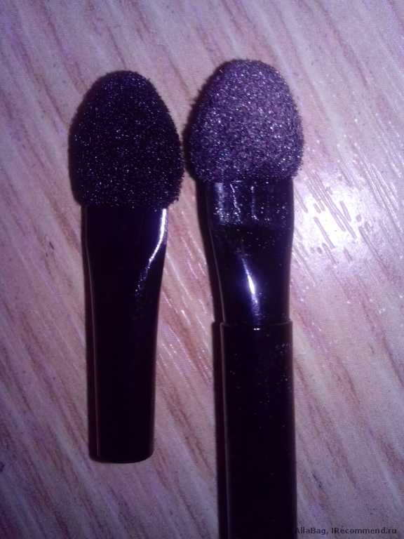 Двусторонняя кисть для теней Oriflame - фото