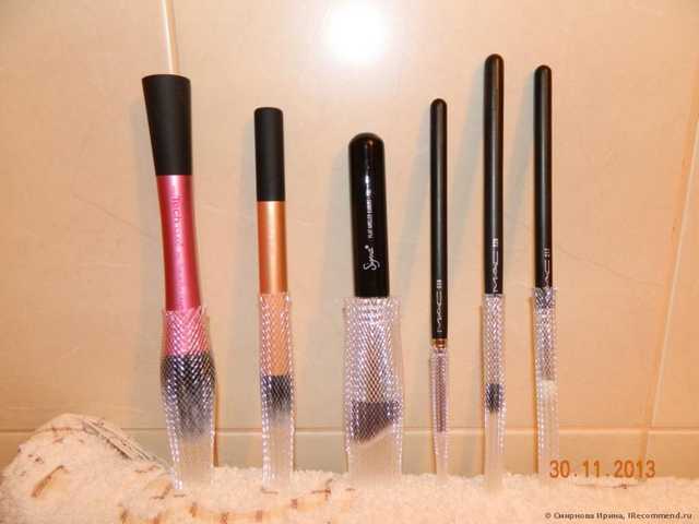 Футляры для сушки и хранения кистей The Brush guard Брашгард - фото