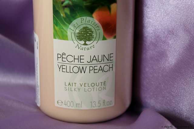 бархатистое молочко для тела Ив Роше Les Plaisirs Nature "Сочный Персик"