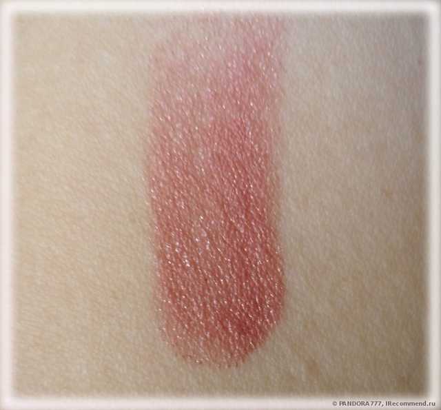 Губная помада Oriflame "Ослепительный атлас", помаду представляет Тина Канделаки - фото