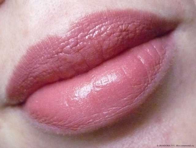 Губная помада Oriflame "Ослепительный атлас", помаду представляет Тина Канделаки - фото