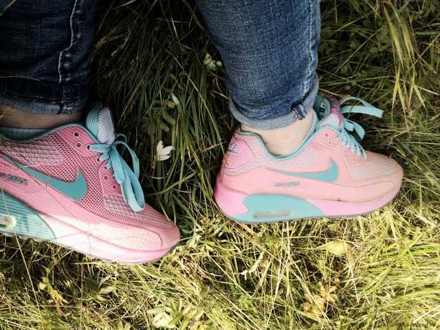 Кроссовки Nike Air Max 90 - фото
