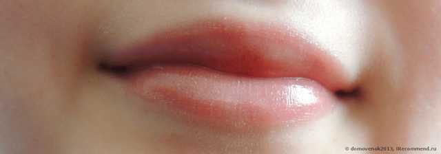 Блеск для губ Oriflame "Легкий Флирт" Very Me Gloss Lover - фото