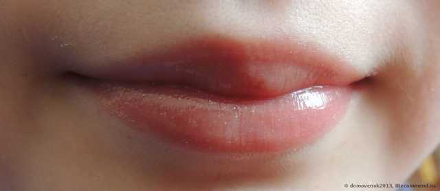 Блеск для губ Oriflame "Легкий Флирт" Very Me Gloss Lover - фото