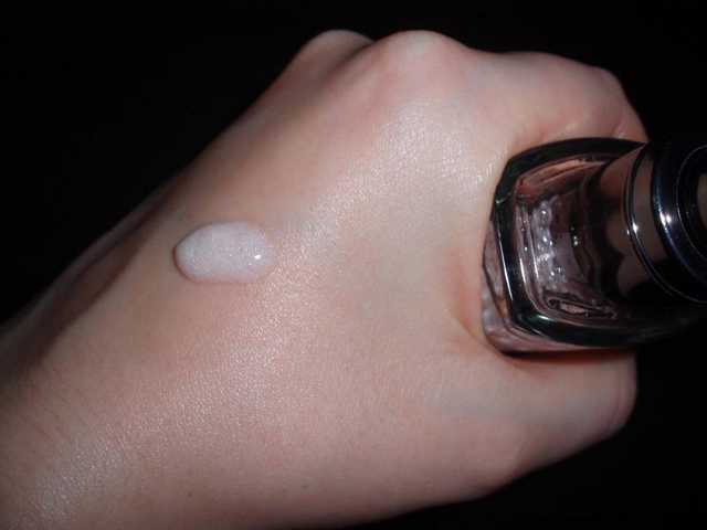 Основа под макияж Guerlain Meteorites Perles Light-Diffusing Perfecting Primer - фото