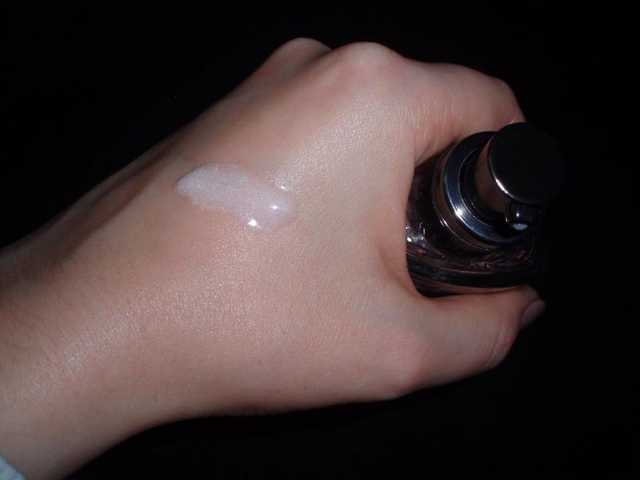 Основа под макияж Guerlain Meteorites Perles Light-Diffusing Perfecting Primer - фото