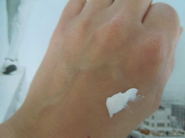 Крем для рук TONY MOLY Panda's dream white hand cream - фото
