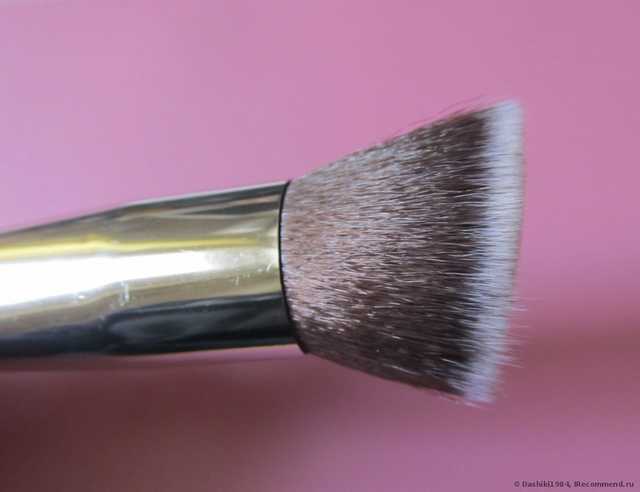 Кисть для нанесения тональной основы Buyincoins Silver Soft Synthetic Large Cosmetic Blending Foundation Makeup Brush (Angled) - фото