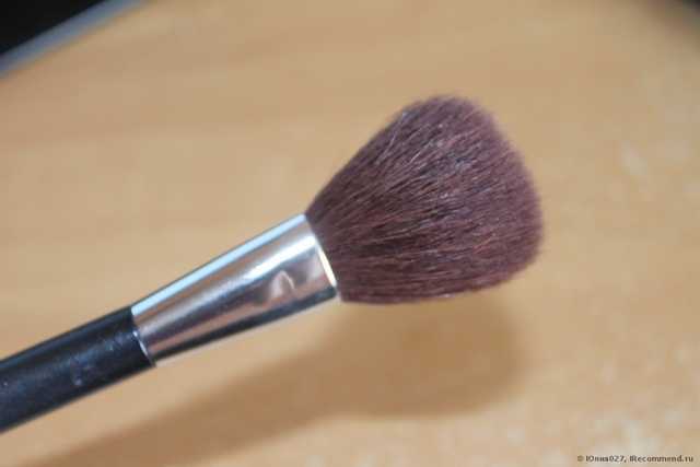 Кисть для румян QVS из натуральной щетины «Blusher Brush» - фото