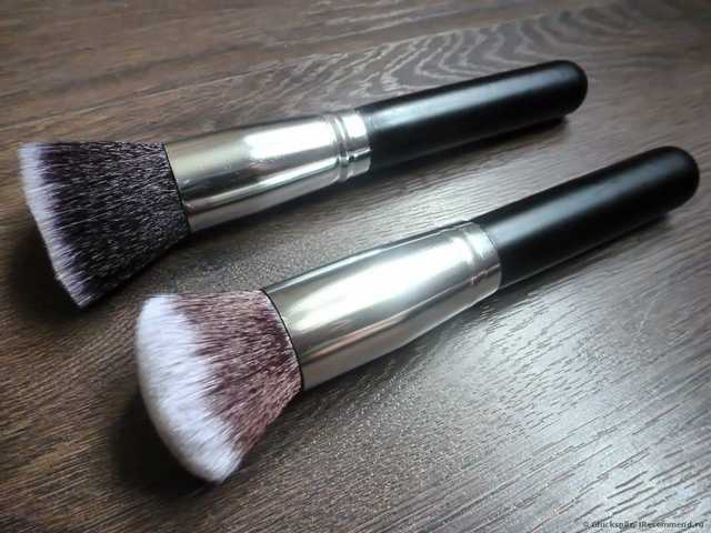 Кисть для макияжа Buyincoins Silver Soft Synthetic Large Cosmetic Blending Foundation Makeup Brush 01 - фото