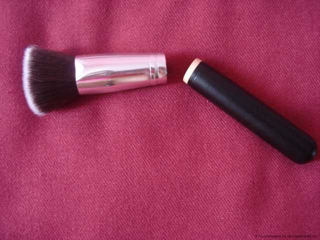 Кисть для макияжа Buyincoins Silver Soft Synthetic Large Cosmetic Blending Foundation Makeup Brush 01 - фото