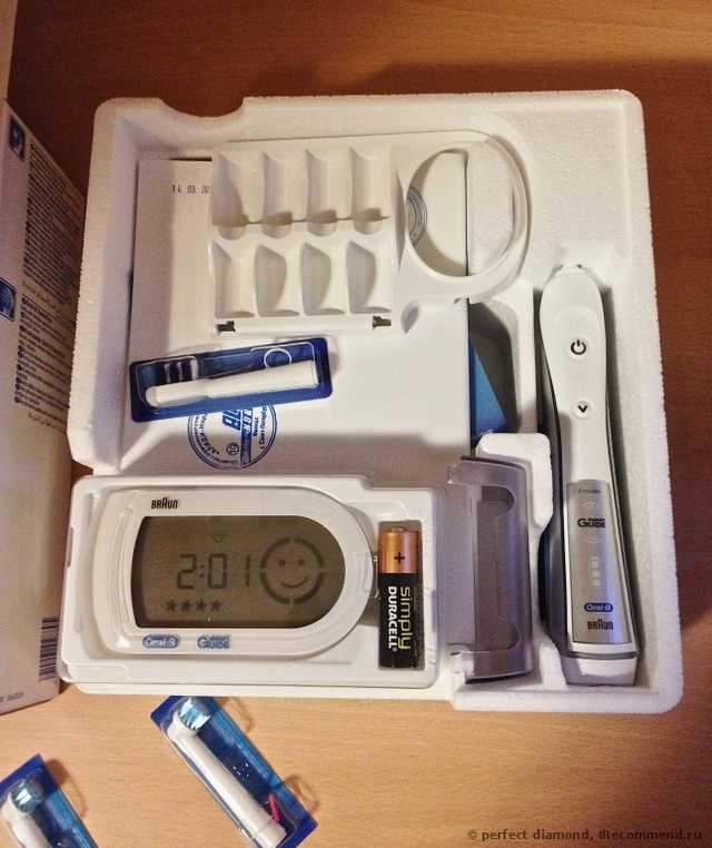 Электрическая зубная щетка Braun  Oral-B Triumph 5000 - фото