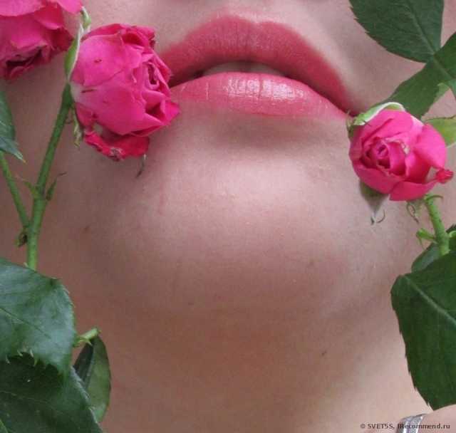 Помада-блеск для губ Oriflame The ONE Triple Core Lipstick - фото